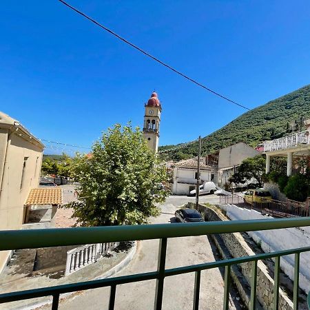 Ilianas Place Ágios Matthaíos 외부 사진