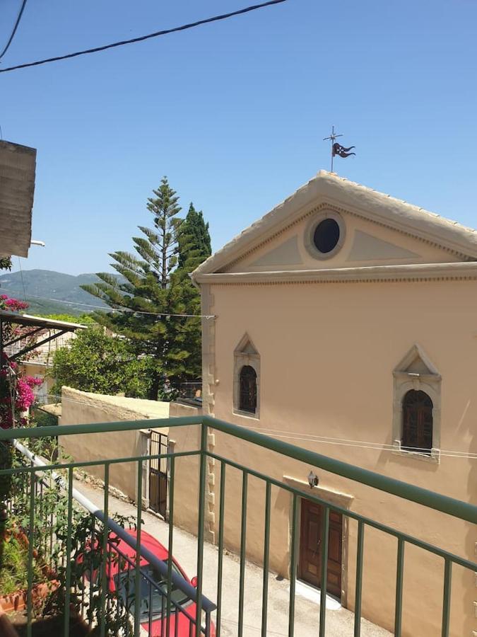 Ilianas Place Ágios Matthaíos 외부 사진